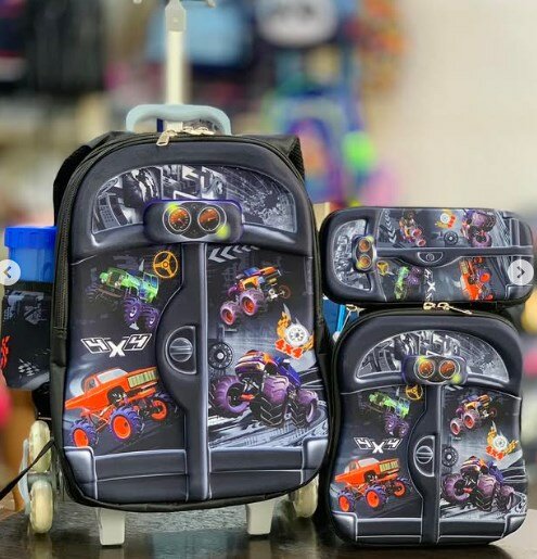 Set of 4 items for school with print "Monster Trucks"