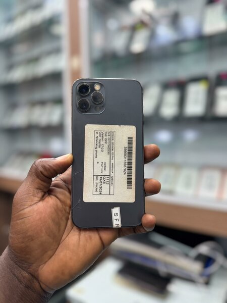 12 pro 128Go Casi retour tout