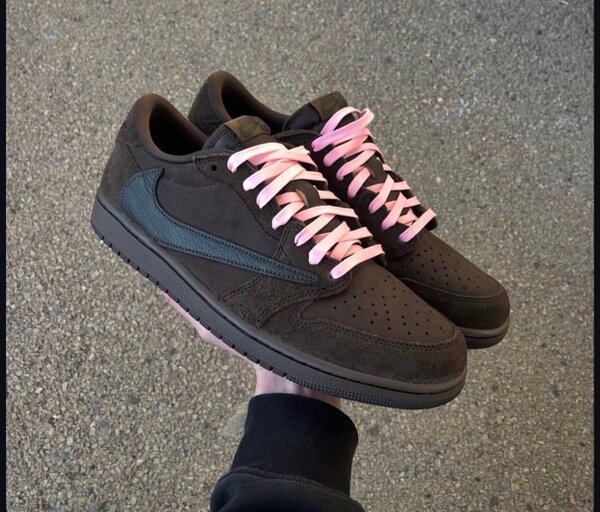 Sneakers Jordan Travis Scott