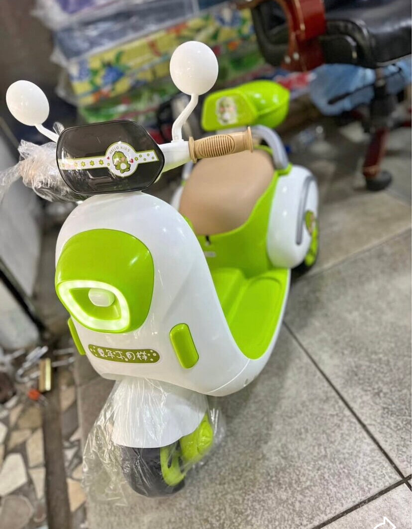 Trottinette électrique enfant