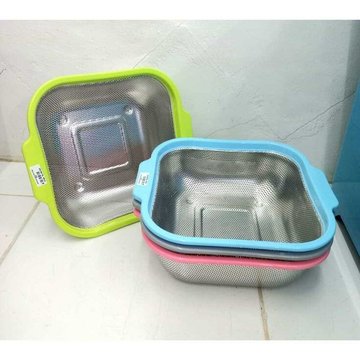 Passoire moyenne colorée