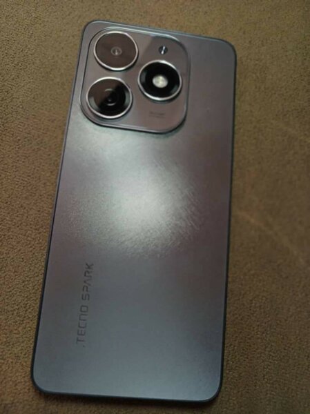 Tecno spark 20