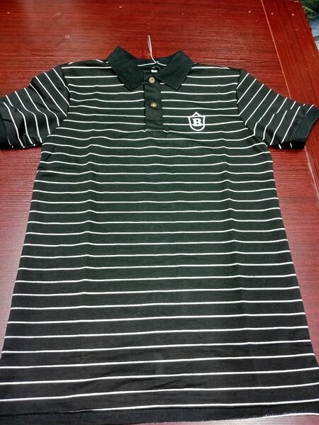 Polo pour homme rayé élégant