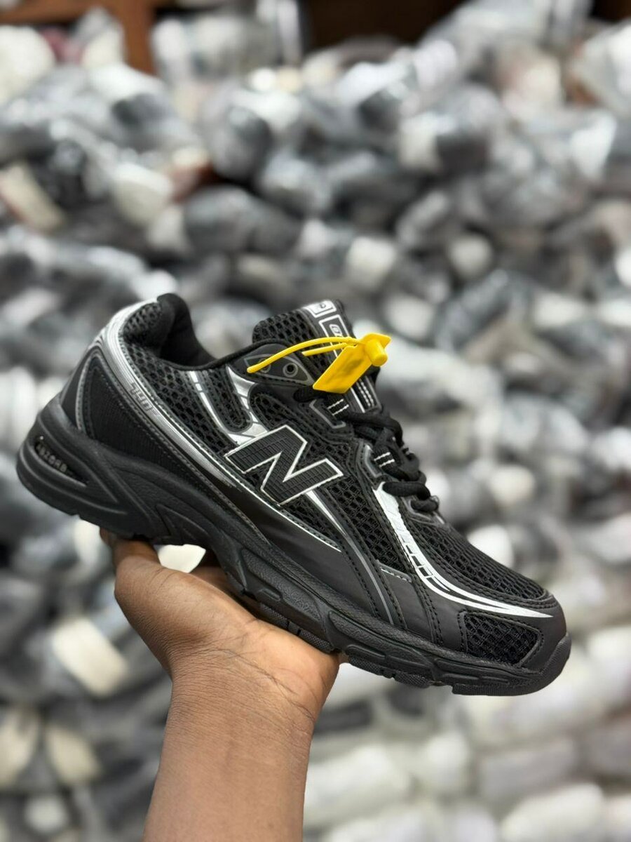 New balance 740