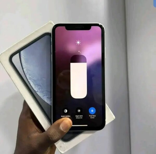 Smartphone avec boîte