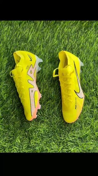 Chaussures de Football Jaunes