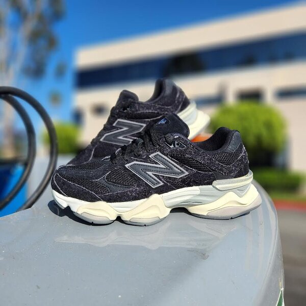 Baskets New Balance U9060