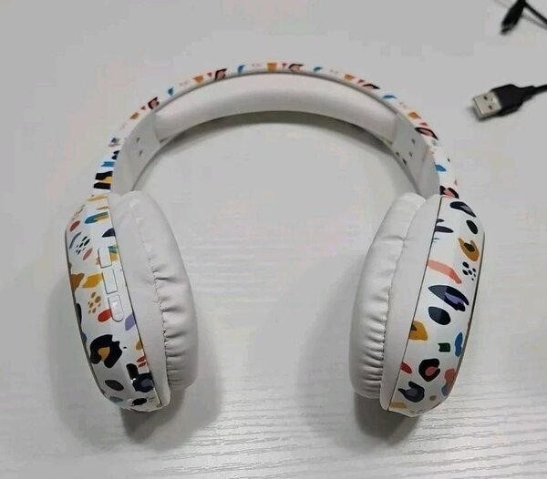 Casque audio sans fil coloré