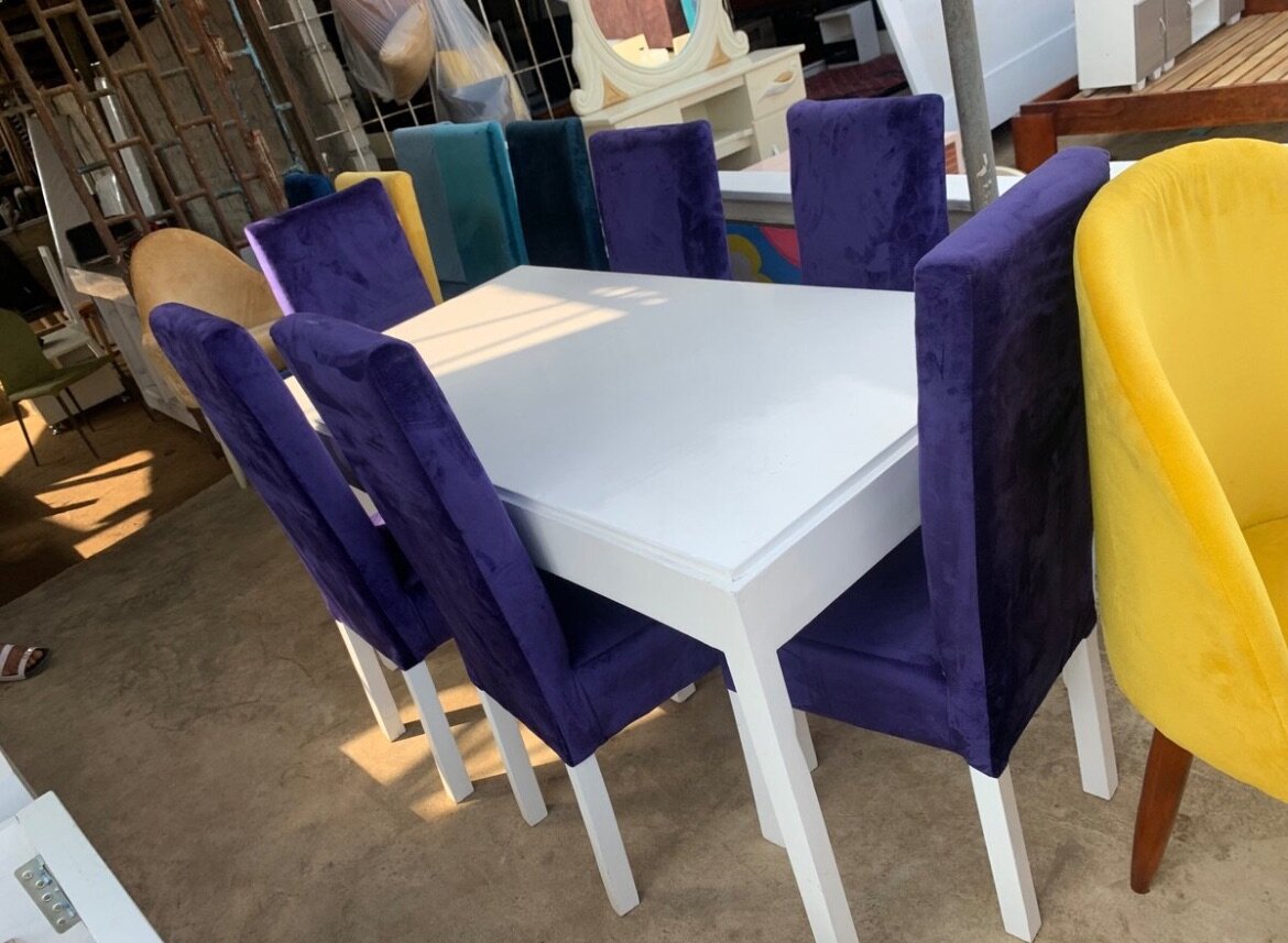 Table à manger moderne