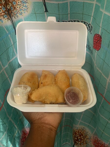 Boîte de snacks savoureux