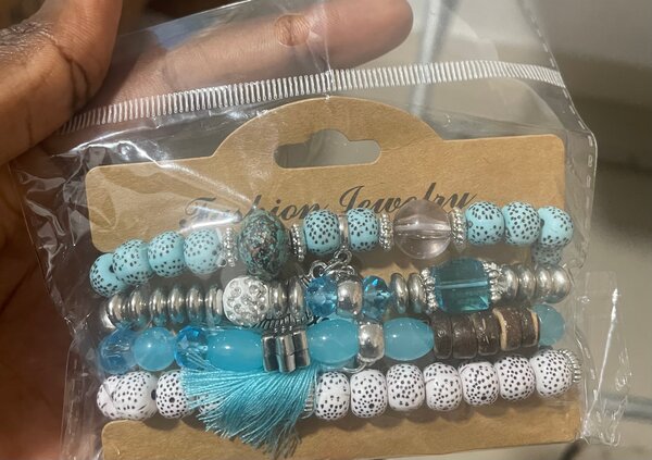Bracelet