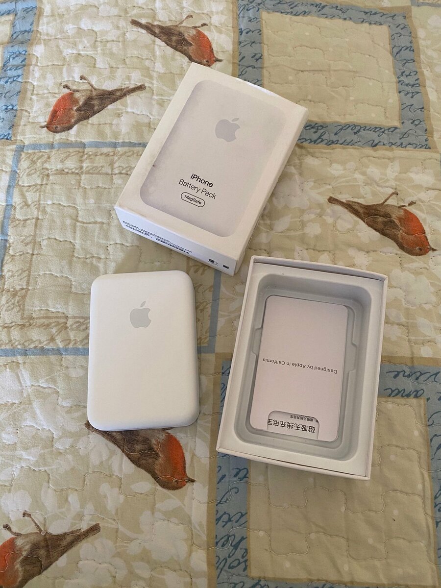 iPhone MagSafe Battery Pack