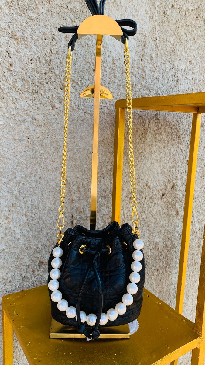 LADIES HANDBAGS- 24063