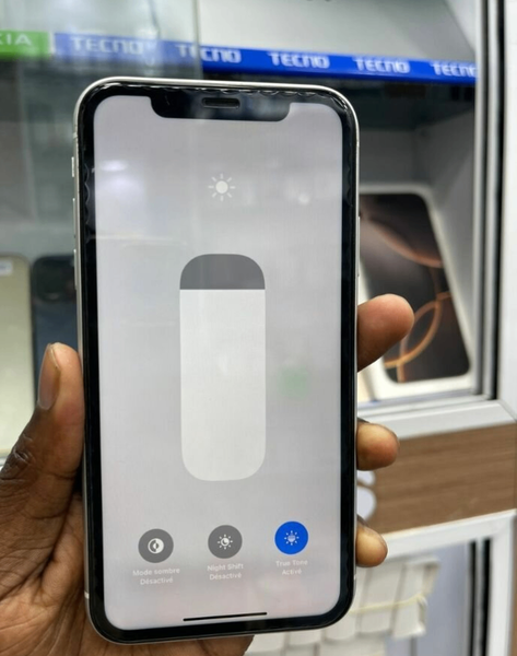 iPhone XR 64 Go - Téléphone Apple reconditionné