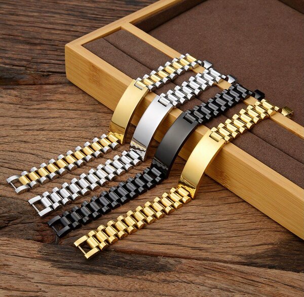 Necklaces and all kinds of jewelry