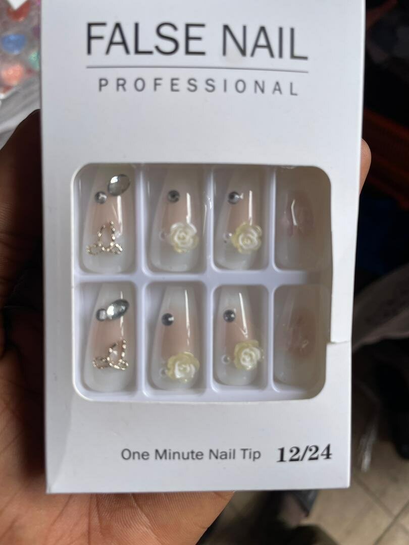 Faux ongles décoratifs professionnels