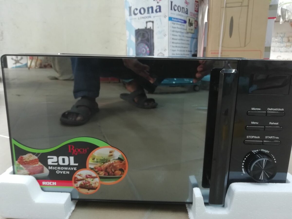 Micro-ondes Binatone 20 litres