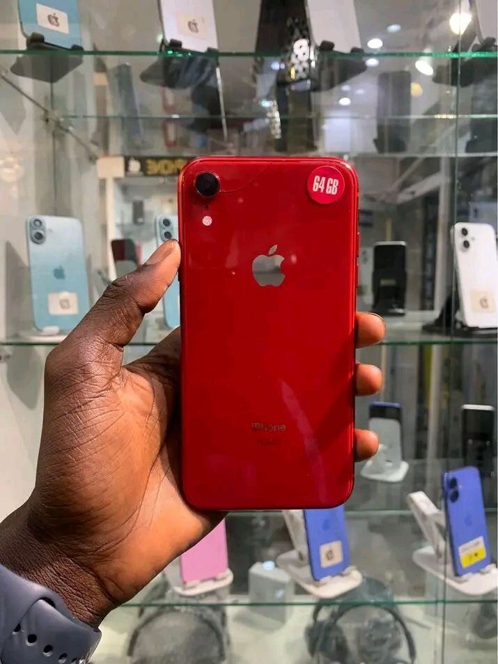 iPhone rouge 64 Go