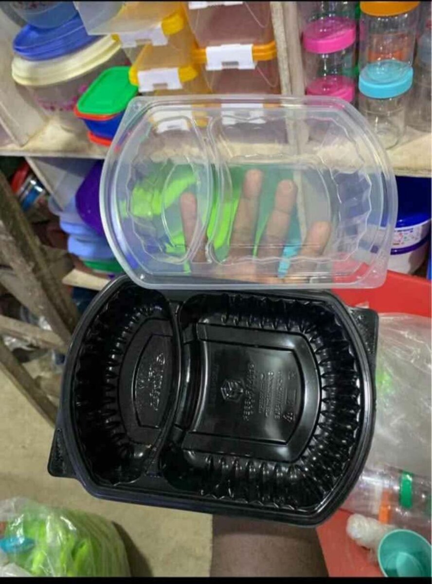 Boîte alimentaire jetable avec couvercle