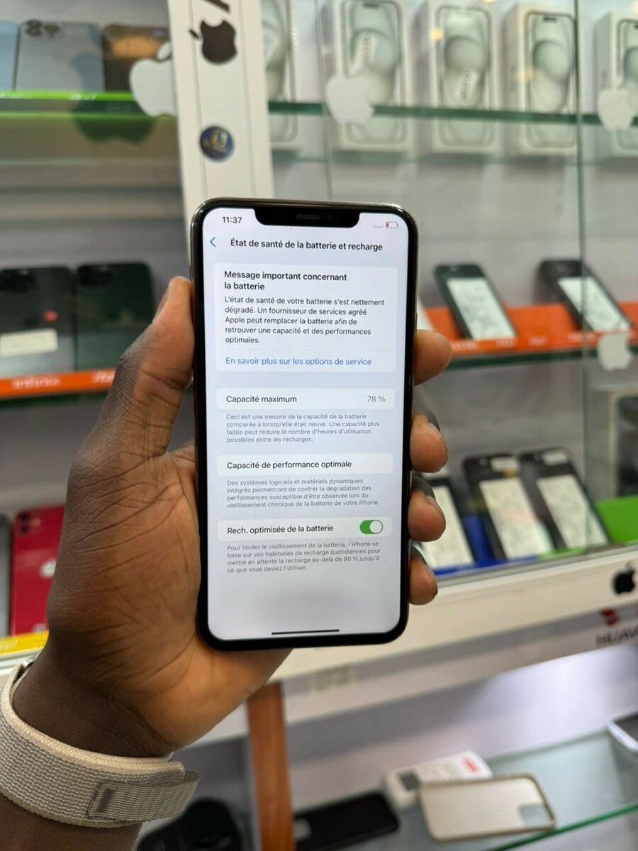 Iphone 11pro max 256giga casineuf très propre sans Face ID