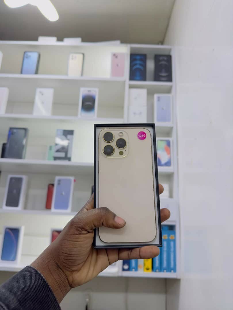 Pre owned and new iPhones