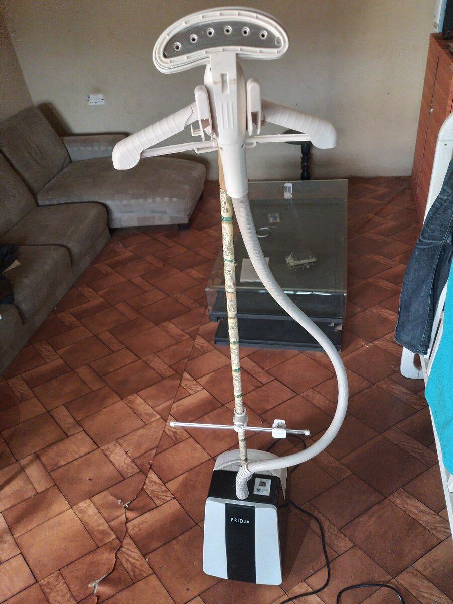 Garment steamer FRIDJA