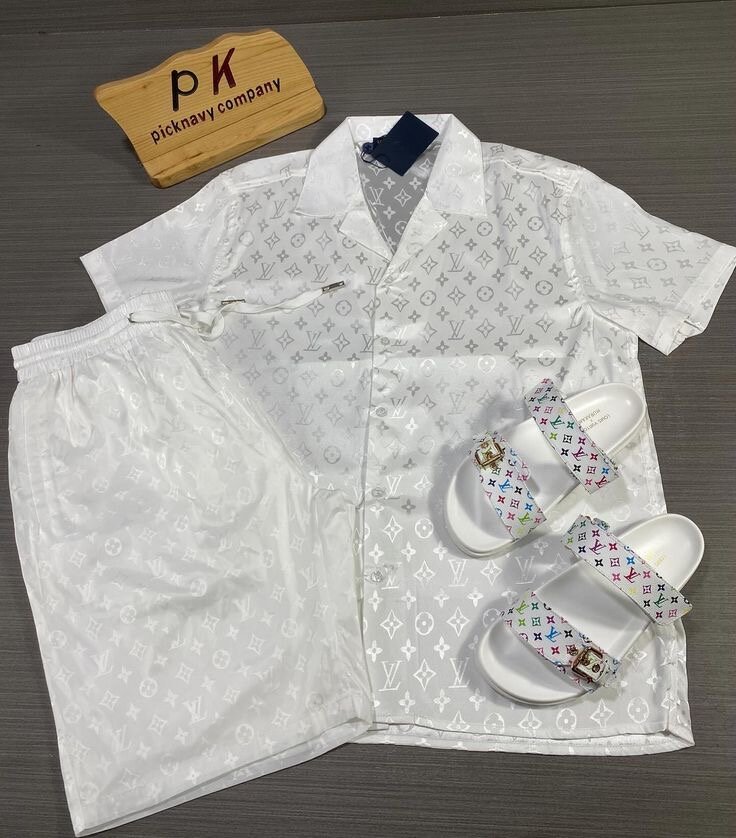 Ensemble d'été homme élégant