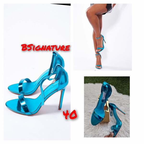 Sandales à talons bleues élégantes