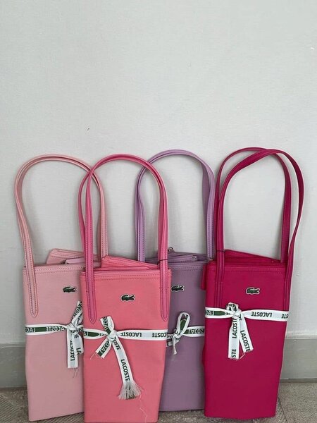 Sac à main Lacoste élégant