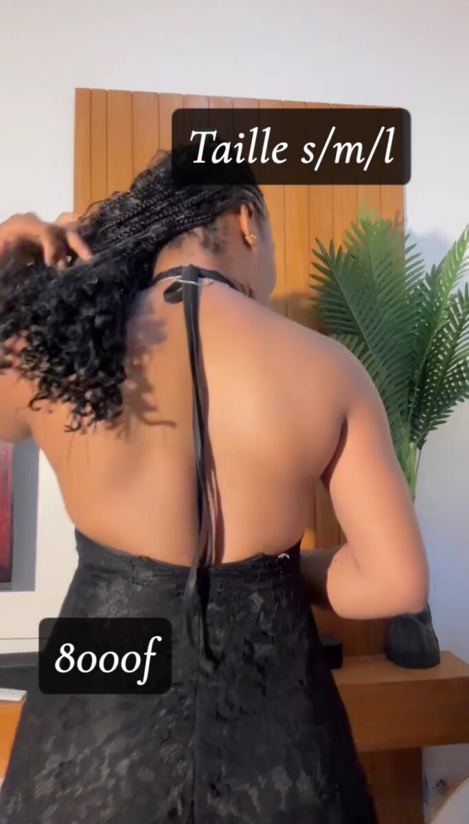 Robe en dentelle noire élégante