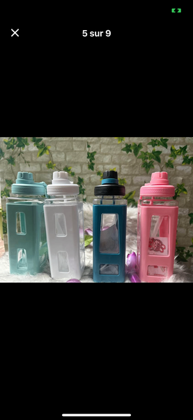 Bouteille d'eau colorée 700ml