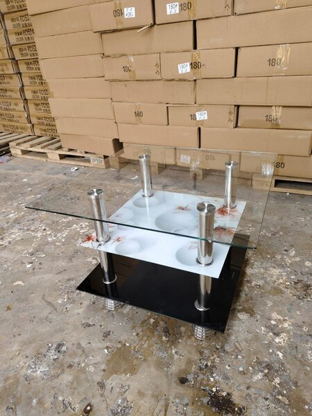 TABLE VITRÉE