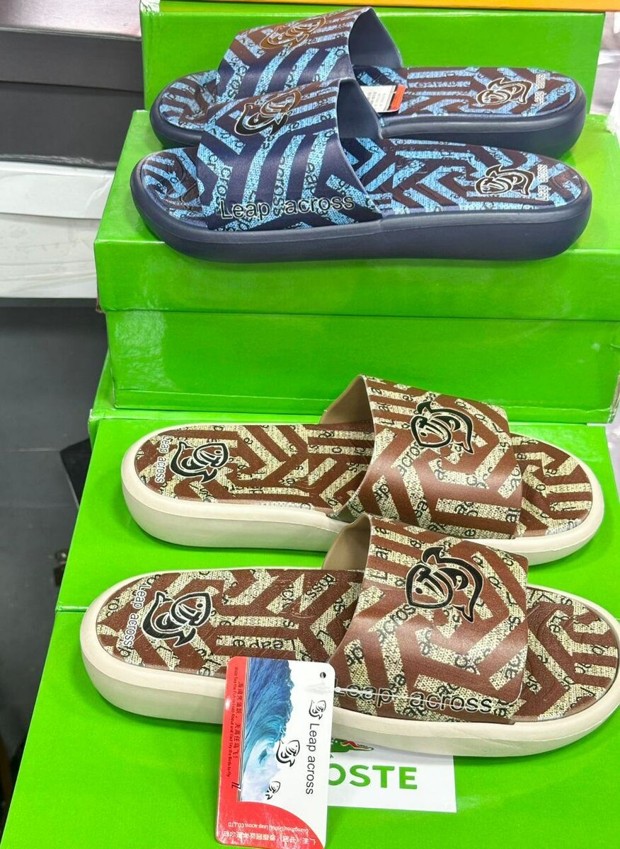 Tongs élégants pour hommes