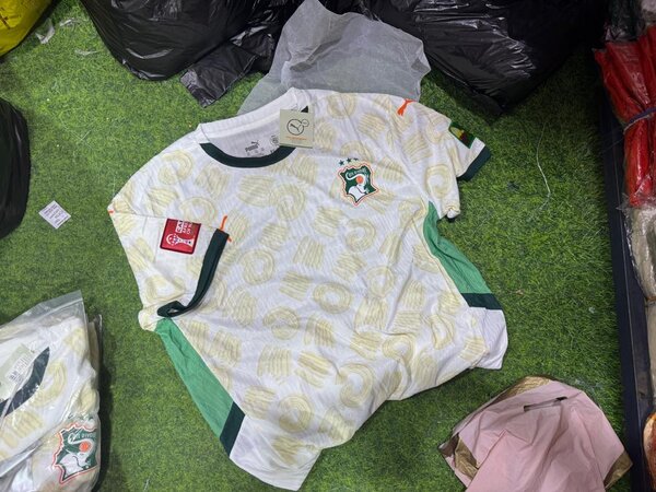 Maillot de football blanc