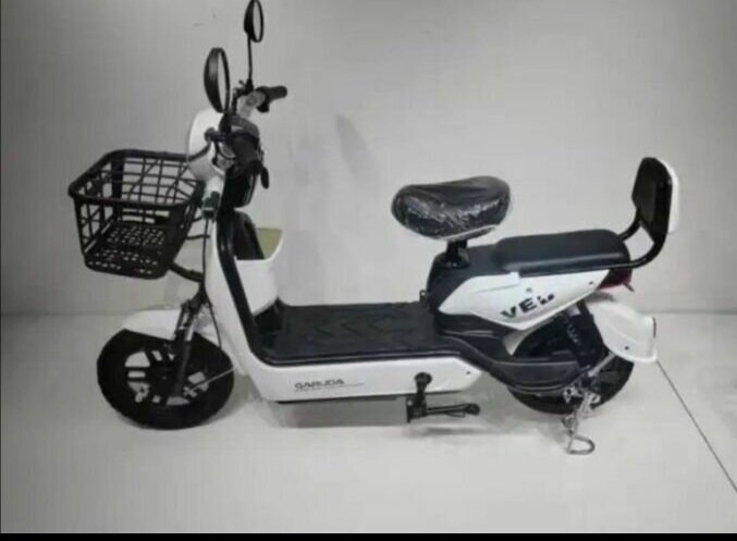 Scooter électrique pratique