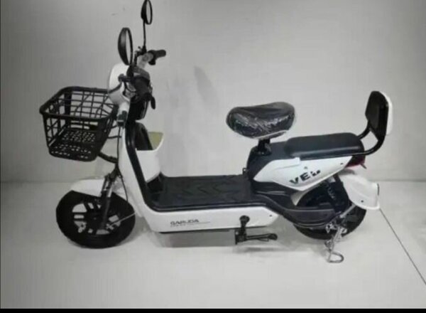 Scooter électrique pratique