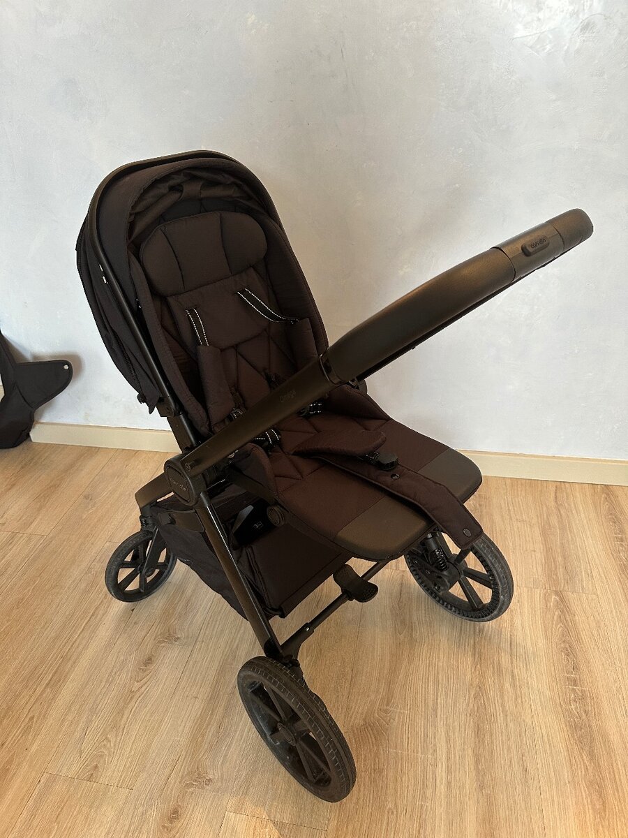 Коляска CARRELLA OMEGA