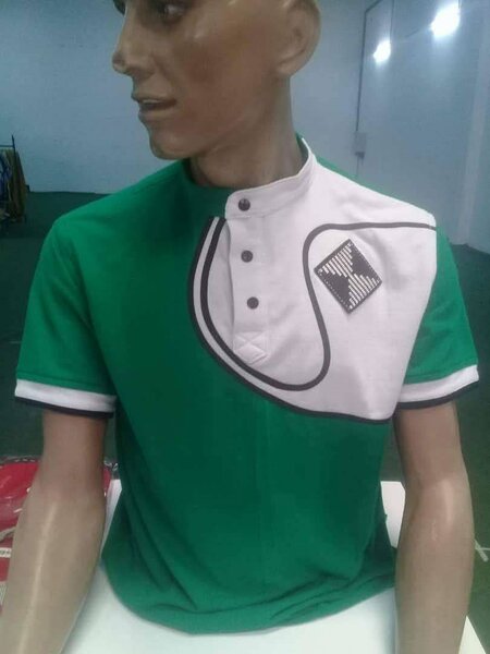 Polo vert design moderne
