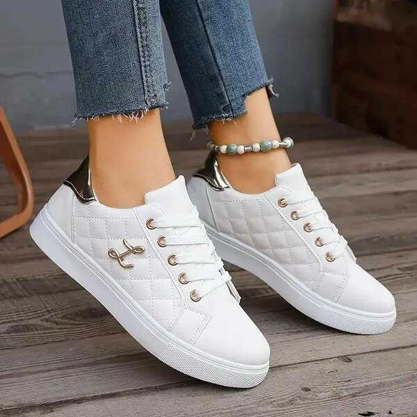 Ladies sneakers
