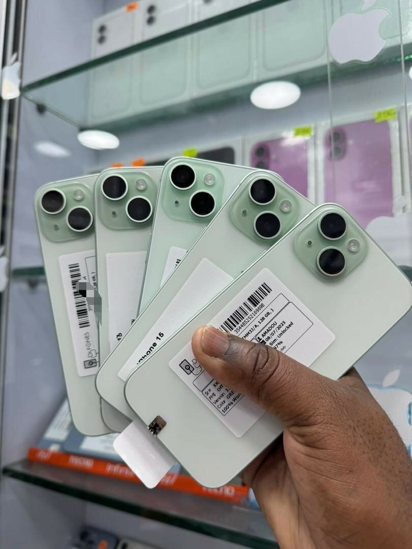 iPhone 15 - Couleurs variées