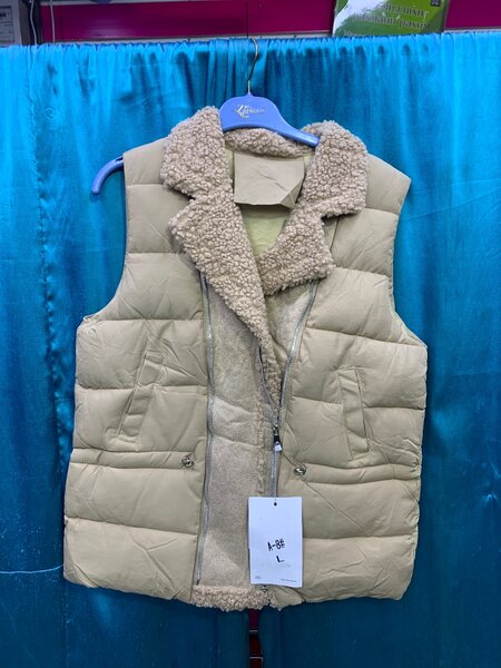 Женский безрукавка халафайдер Аламидинский рынок 6- проход