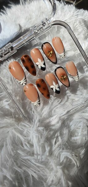 Ongles press on nails