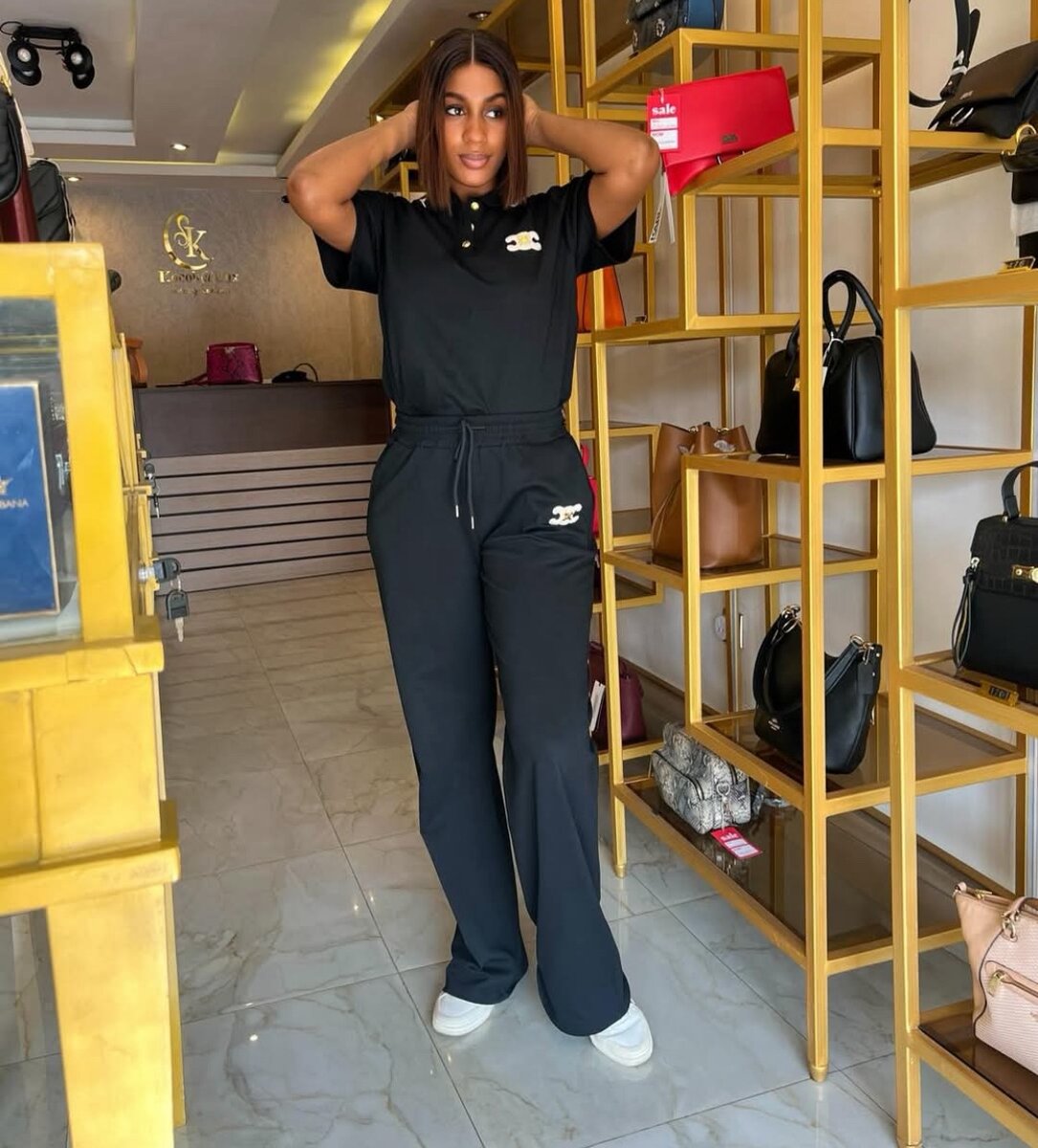 Ensemble jogging noir élégant