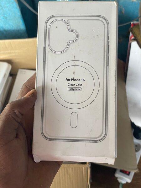 Coque MagSafe iPhone 16