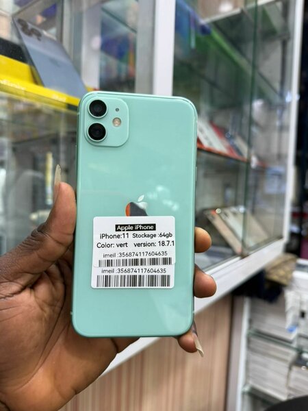 iPhone 11 64Go colis importé