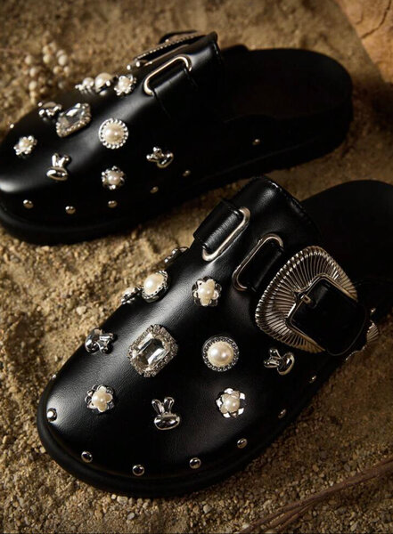 Mules tendances cloutées femme