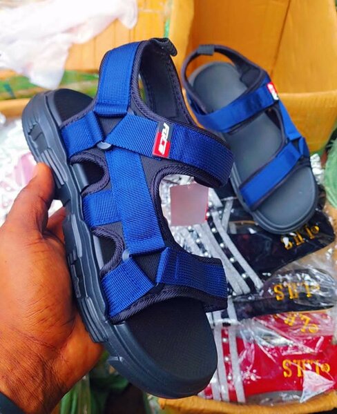 Sandales sport résistantes