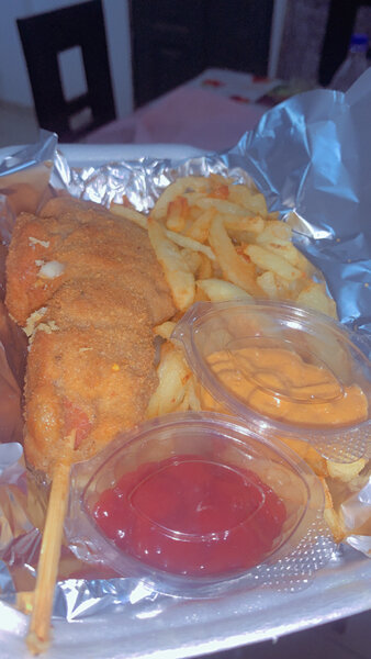 Corn dog saucisse +fromage