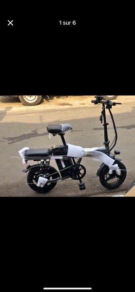 Vélo électrique pliable compact