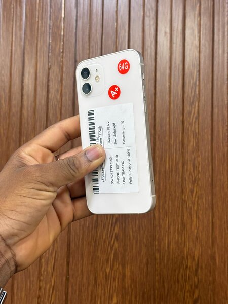 iPhone 12 Simple 64 Go